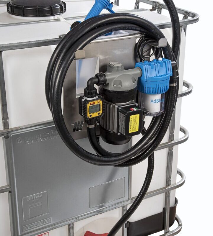 097-5630-230 <br> Kit de base Adblue <br> Pompe de transfert électrique pour Adblue <br> 230V <br> 40 L/min <br> S60x6 Manuel <br> clapet de pied avec filtre <br> pour conteneurs IBC